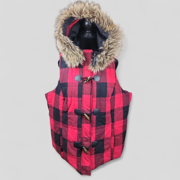 MAURICES | Red Black Buffalo Plaid Quilted Puffer Zipper Vest Removable Fur | 2X - Picture 2 of 14
